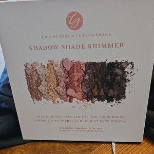 Eyeshadow Palette NWT Pink +  Browns